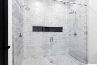 Elegant Shower Surround